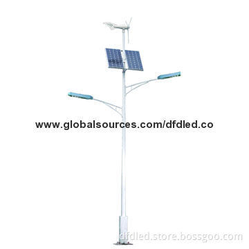 Lithium-ion Battery Solar Streetlight with Energy Conservation and Emission Reduction